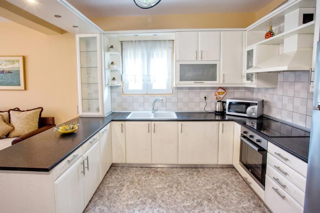 Néa Péramos Myrsini' S House 빌라 외부 사진